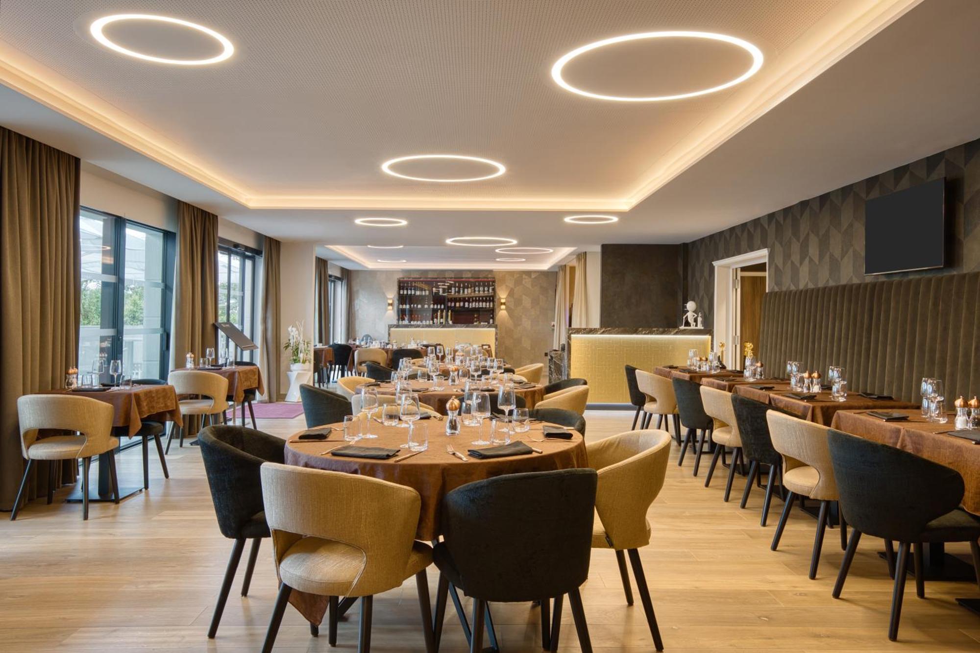Le Pavillon Du Golf D'Arras Hotel Anzin-Saint-Aubin ภายนอก รูปภาพ